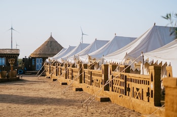Royal Golden Camp,Kanoi,3 star