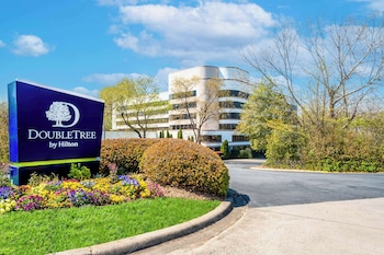 Doubletree By Hilton South Charlotte Tyvola,Near Renaissance Park,4 star