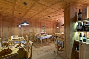 Hotel Delle Alpi,Italian Alps>>Adamello,4 star
