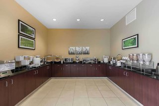 sleep inn and suites fargo medical center