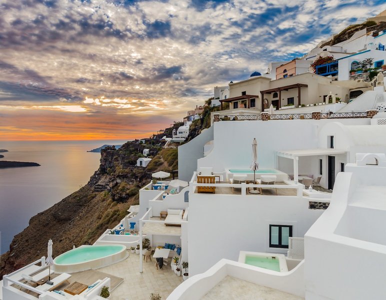 Aqua Luxury Suites,Imerovigli>>Fira,5 star