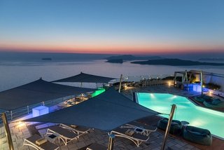 Caldera's Dolphin Suites,Megalochori>>Fira,4 star