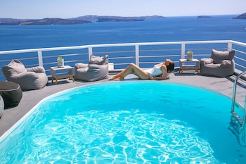 White Pearl Villas,Fira>>Finikia,3 star