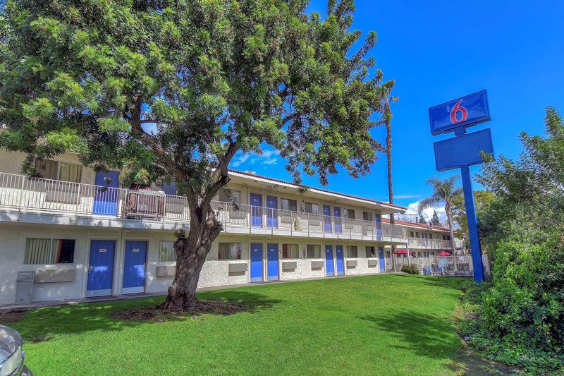 Motel 6 Chino, Ca - Los Angeles Area,Los Angeles>>Chino,2 star