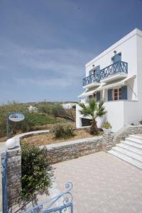 manos syros