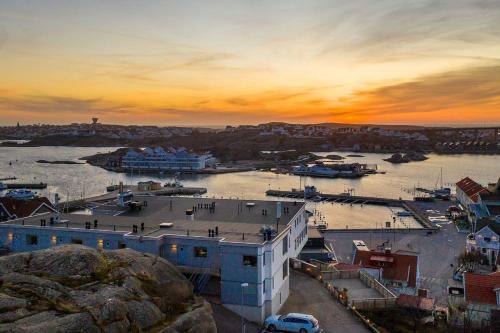 Hotell Kungshamn Suites,Munkedal>>Kungshamn,4 star