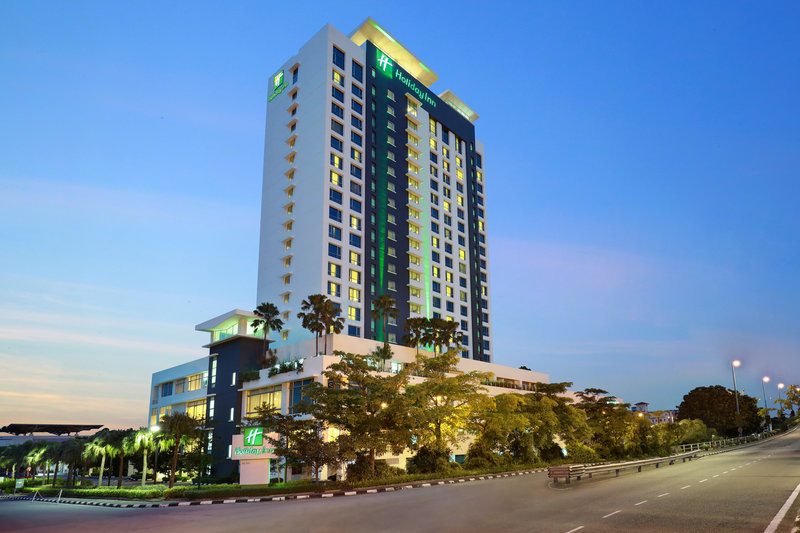 holiday inn melaka by ihg