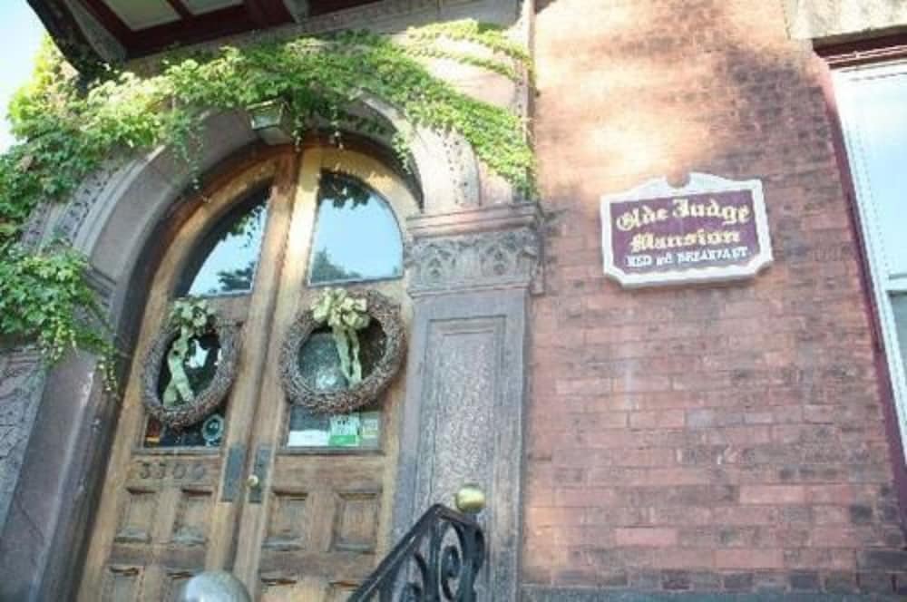 olde judge mansion
