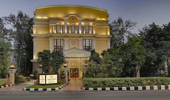 Mayfair Convention,Nayapalli-Jaydev Vihar,4 star