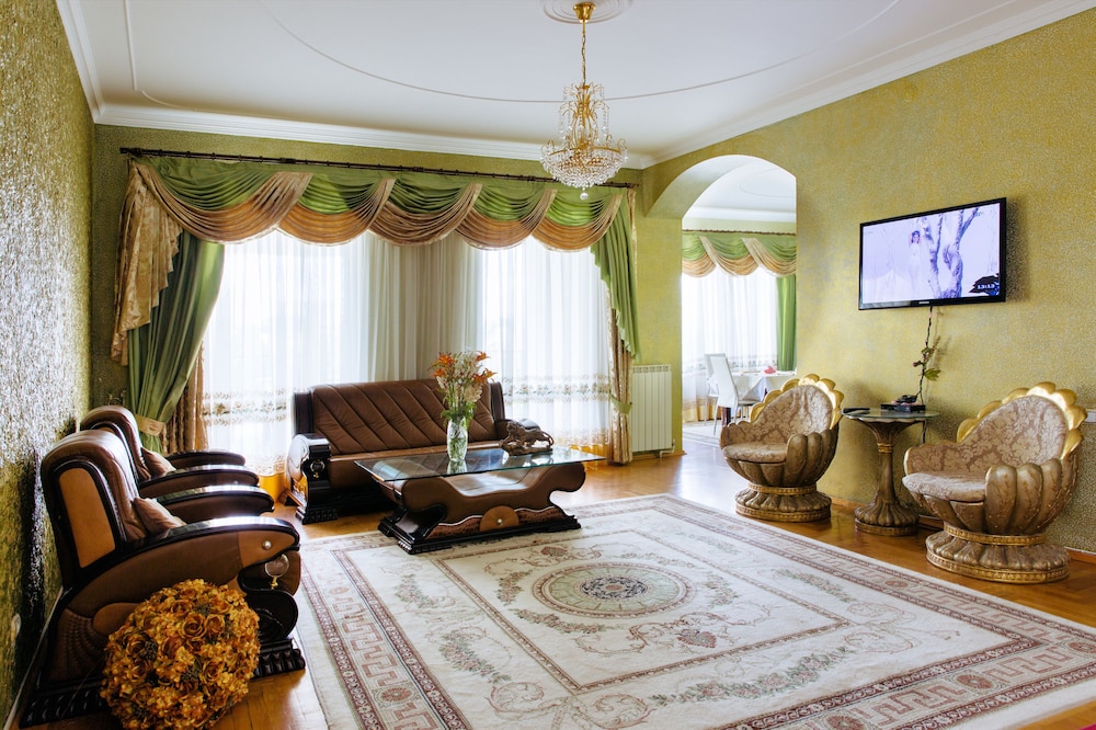Ezio Palace Hotel,Codru>>Chisinau,3 star