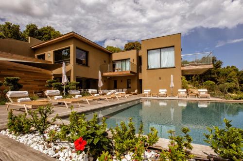 Hotel Version Maquis Santa Manza