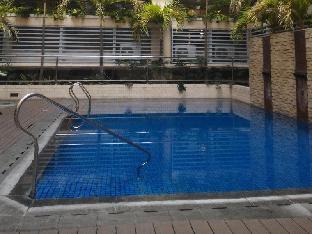 favila condotel 150 newport boulevard