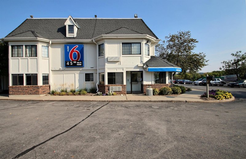 residence inn by marriott milwaukee brookfield at poplar creek