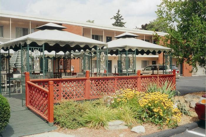 meadow court inn