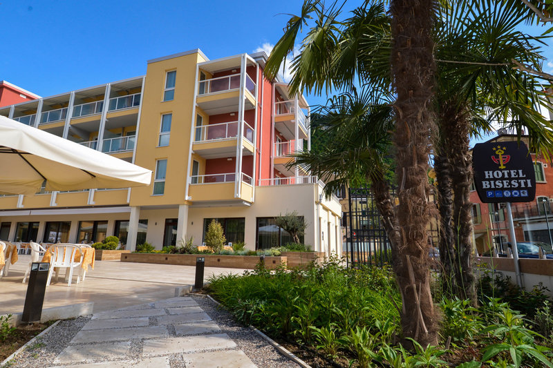 hotel bisesti