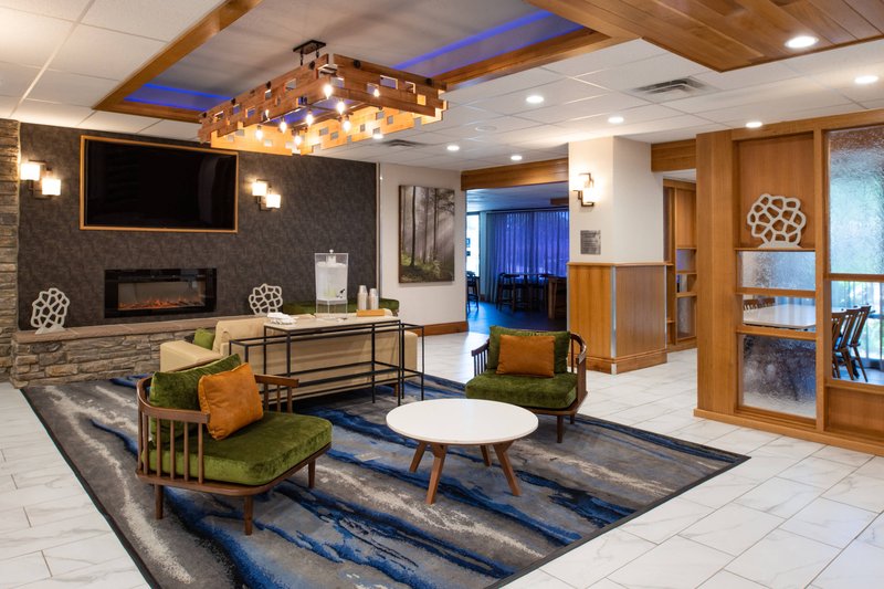 Fairfield Inn & Suites By Marriott Bakersfield Central,Kern County>>Bakersfield,2.5 star