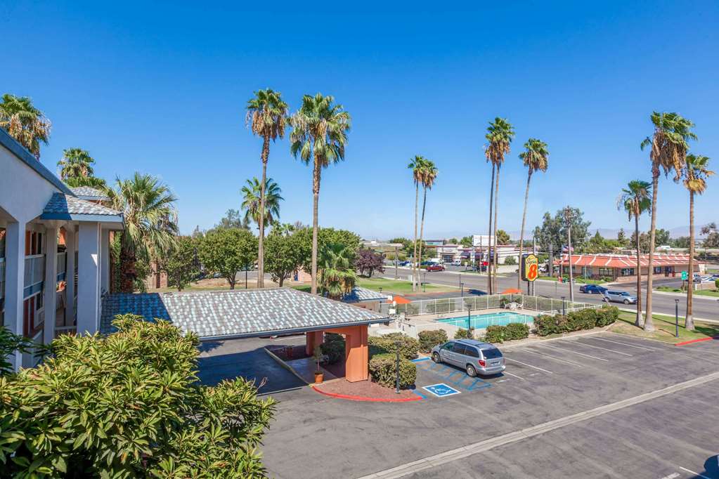 Super 8 By Wyndham Bakersfield/Central,California>>Bakersfield,2 star