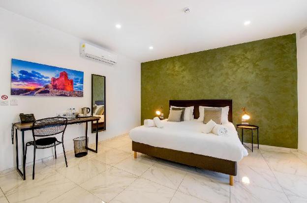 South Wind Guesthouse,,3.5 star