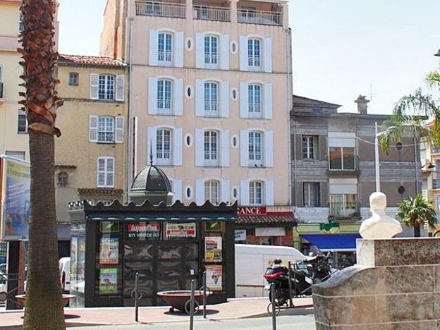 Le 21 Hotel,Frejus>>Draguignan,2 star