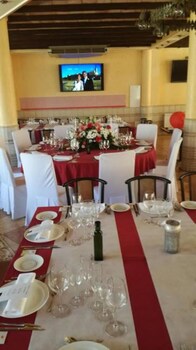 Hostal Restaurante La Buena Villa By Vivere Stays,,1 star