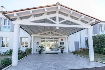 Cote Thalasso,Aujac>>Ars-En-Re,3 star