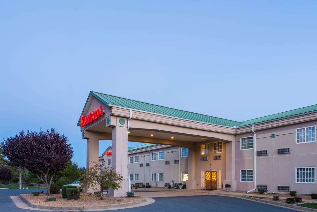Ramada By Wyndham Strasburg/Shenandoah Valley,Middletown>>Front Royal,2.5 star