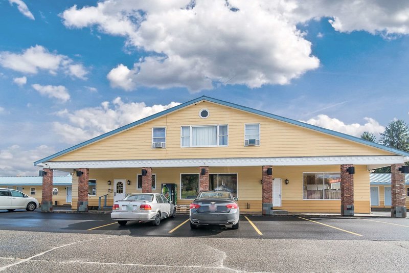 Rodeway Inn,Rockingham>>Bellows Falls,2 star