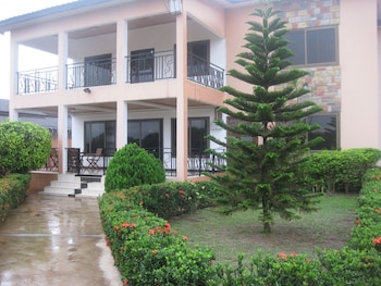 Ghouse Ideal For Friendsfamily And Corporate,,3.5 star