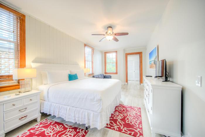 The Bartlum By Brightwild-Luxurious Studio,Fleming Key>>Key West,0 star