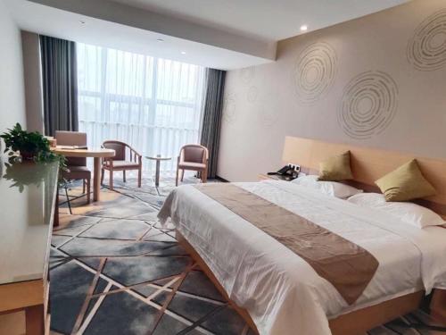Greentree Inn Huainan Shannan New District Erzhong Business Hotel,Huainan>>Hefei,3 star