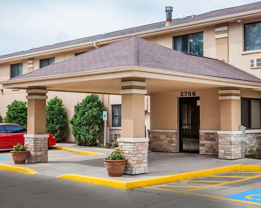 Quality Inn,Janesville>>Beloit,2.5 star