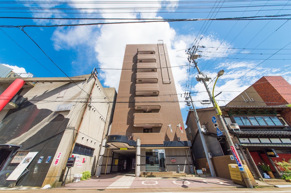 apa hotel komatsu