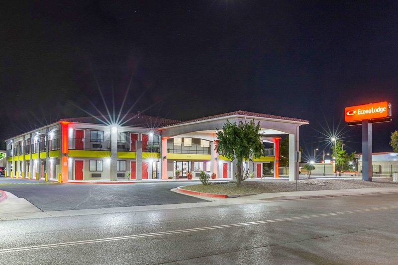 Econo Lodge West - Coors Blvd,Bernalillo>>Albuquerque,2 star
