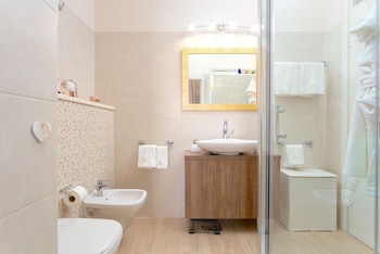 victoria luxury rooms split downtown