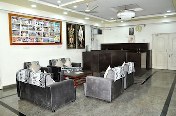 Cosmopolitan Cultural Centre,Kurnool>>Kolhapur,4 star