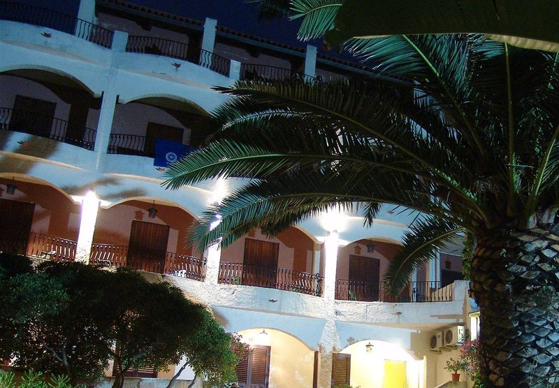 hotel kalos