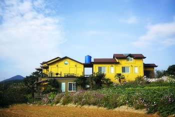 tongyeong mongdol house