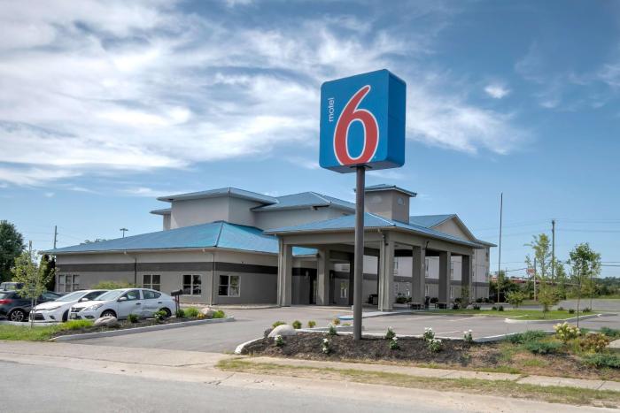 Motel 6 Walton, Ky - Richwood - Cincinnati Airport South,,2 star