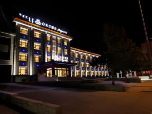 Magnotel Wulanhaote Hanshan Dong Street,,3 star