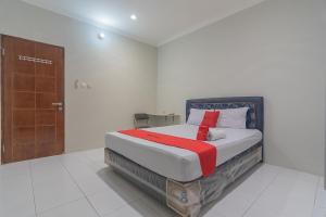 Reddoorz Plus @ Bukit Cinta Street,East Kalimantan>>Balikpapan,2 star