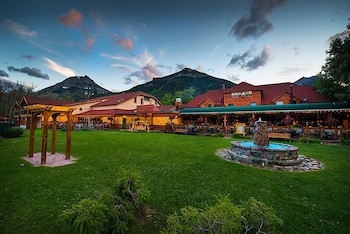 Bayshore Inn Resort And Spa,Cardston>>Calgary,3.5 star