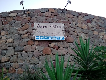 Cavo Petra,Athens>>Agios Georgios,3.5 star