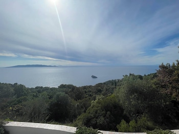 Villaflair - Cala Moresca,,4 star