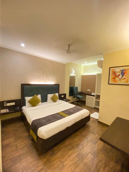 Status Business Hotel,Patkapur,3 star