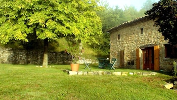 Week End En Provence - Chambres D'hotes,,1 star