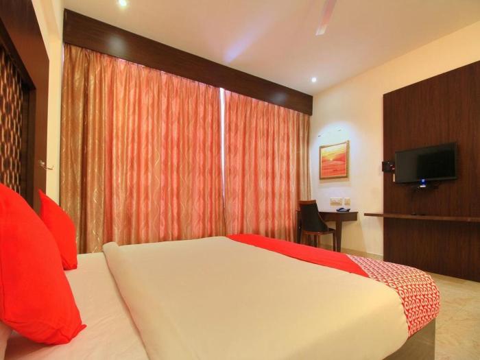 Grand Milestone,Visveshwara Nagar,2 star