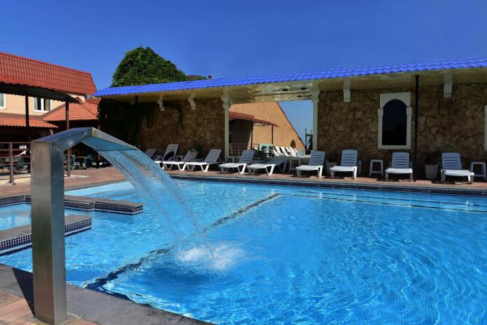 regineh hotel