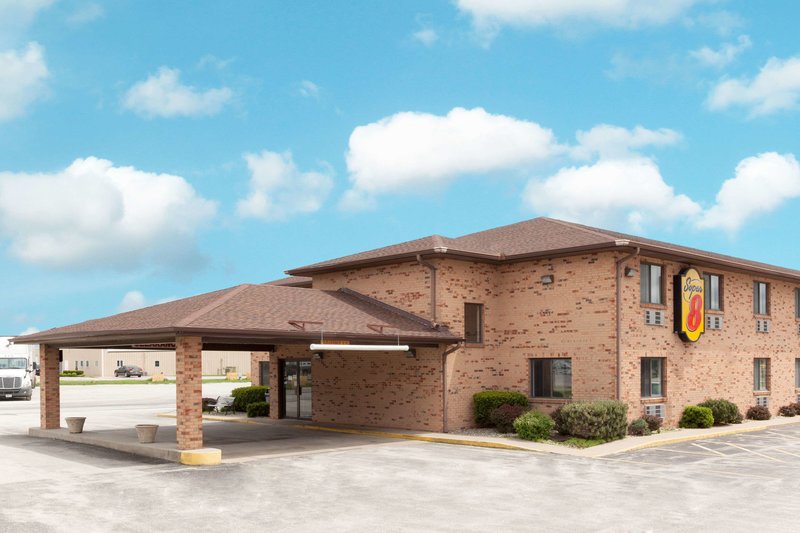 Super 8 By Wyndham Gilman,Gilman>>Danville,2 star