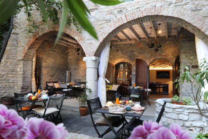 suitesandatelier lake como