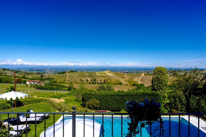 Borgo Piani - Camere Di Charme,,2 star